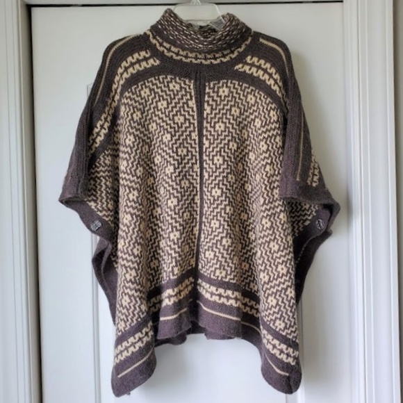 Lauren Ralph Lauren Sweaters - LRL Ralph Lauren Southwestern Print Sweater Poncho
